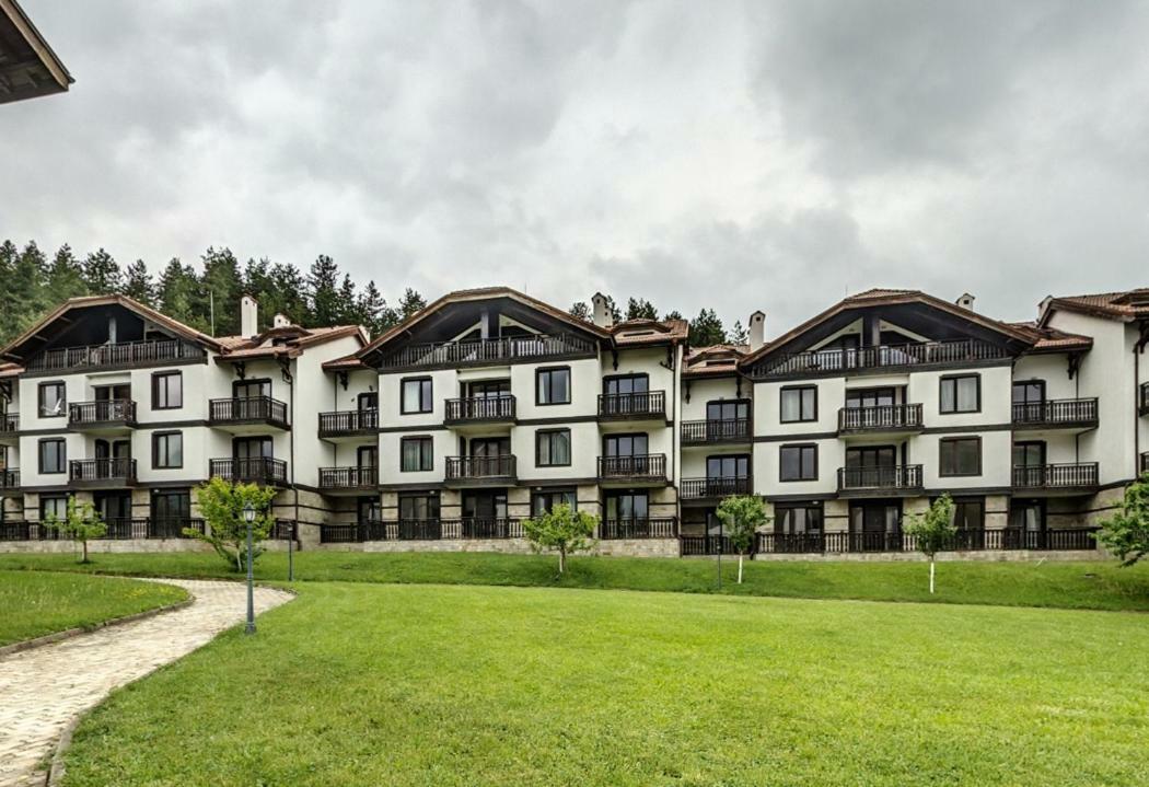 Three Mountains Penthouse Apartment 647 Razlog Exteriör bild